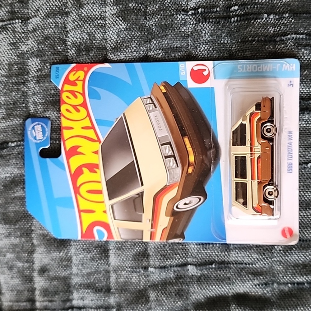 1986 Toyota Van Hot Wheel